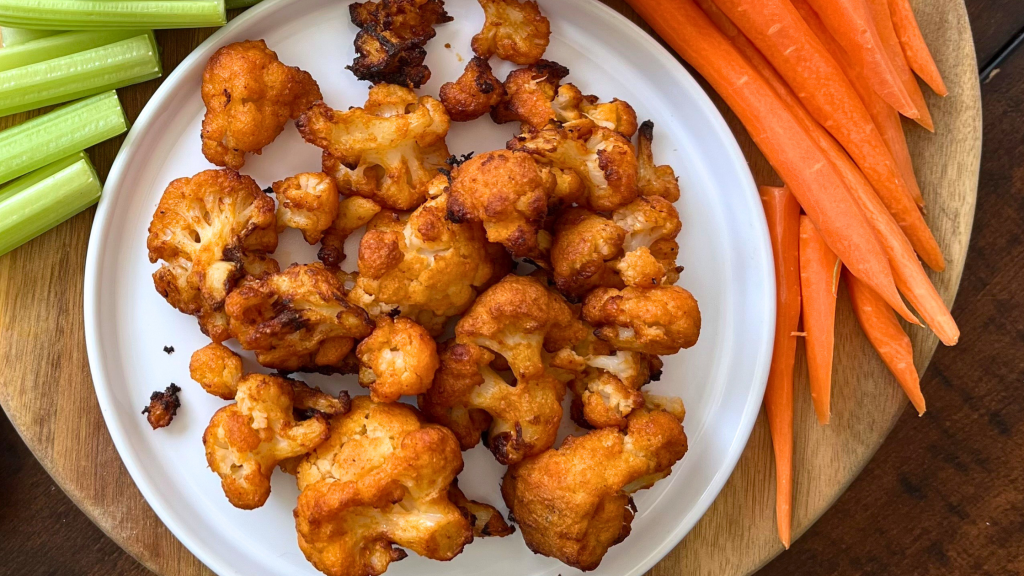 air-fryer buffalo cauliflower bites
