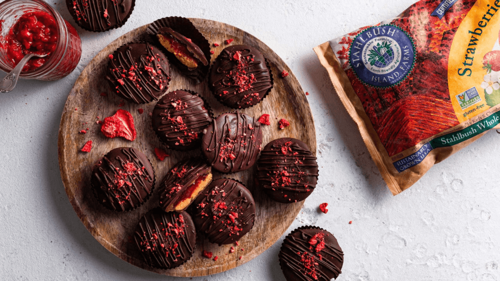 chocolate dipped PB strawberry jam cups